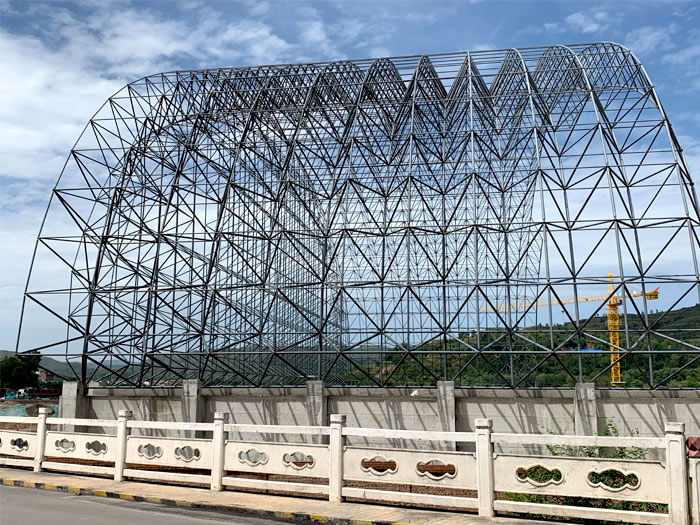 北辰山寨矿储煤棚网架